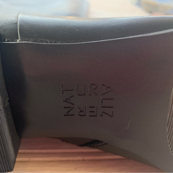 Naturalizer Black Carella Leather Wide-Calf Boot. Women's Size 8 - Picture 11 of 13